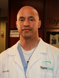 Dr. Rolando  Toyos M.D.