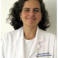 Dr. Cristina Espindula Fernandes MD, Pediatrician