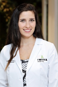 Dr. Astrid Alves daporta D.D.S., M.S., Prosthodontist