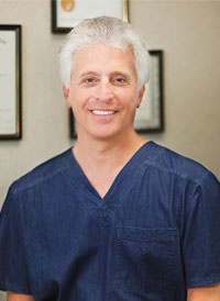 Frank L Wolfson DDS, Dentist