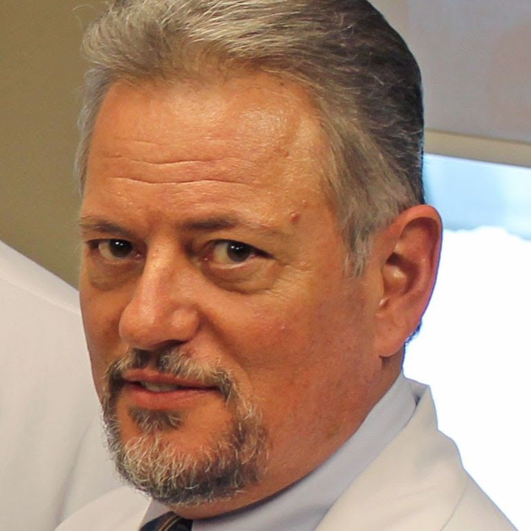 Dr. Dennis D. Botelho, MD, Internist