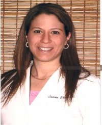 Dr. Jamie L Blau D.C., Chiropractor