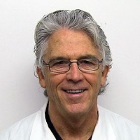 Dean L Carlston DDS, Dentist