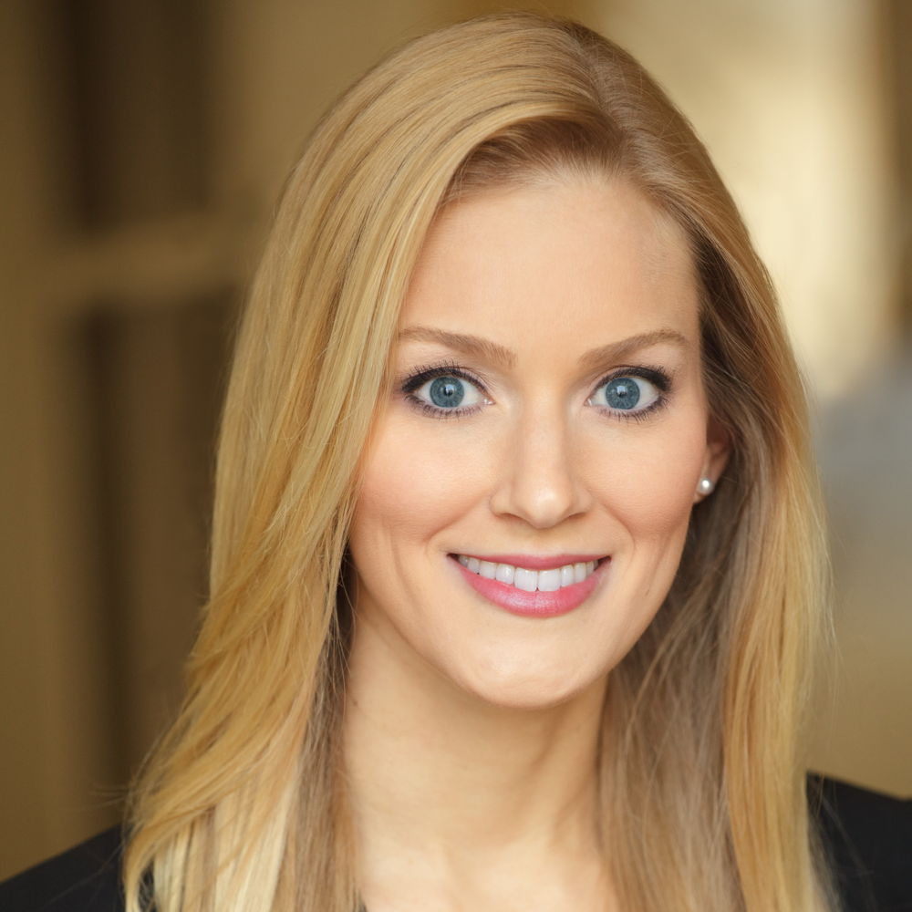 Kiersten Riedler, Plastic Surgeon