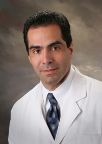 Dr. Roberto Manuel Villanueva M.D., Internist