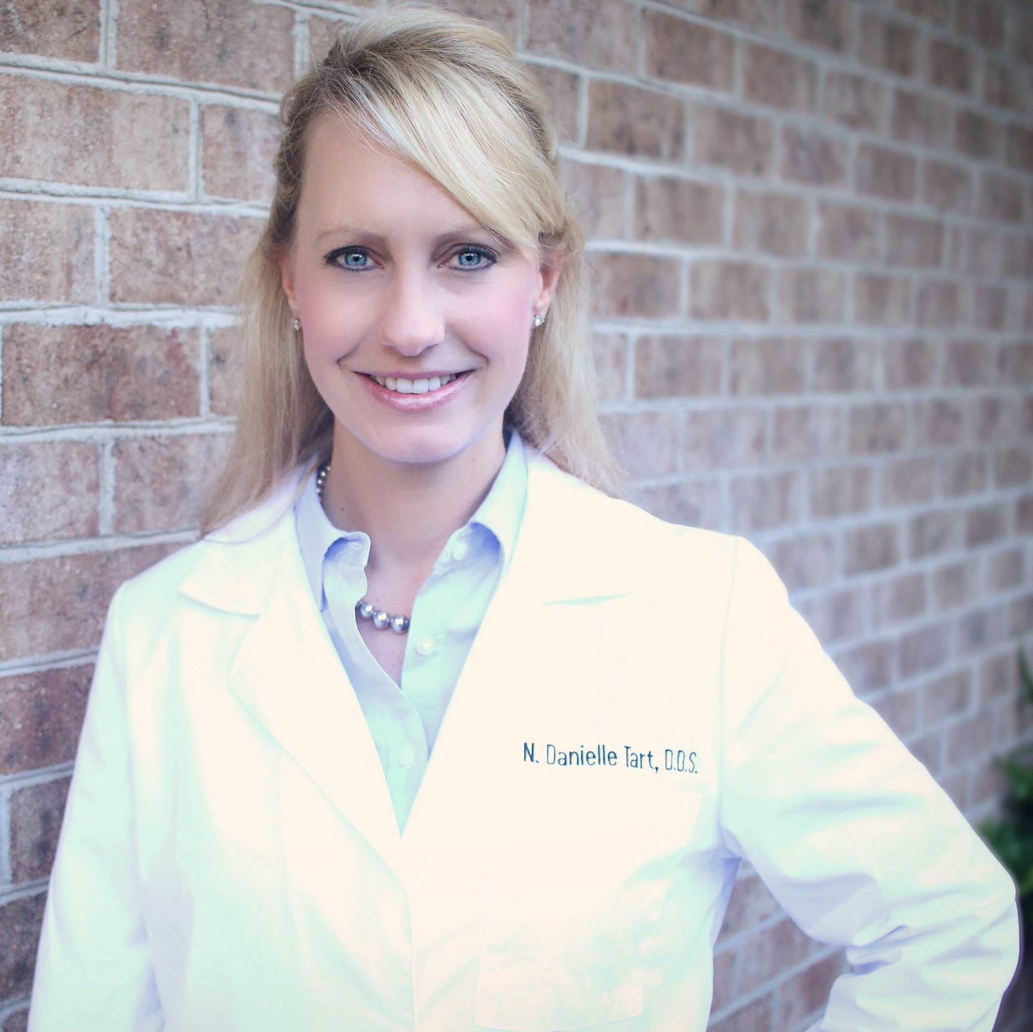 Dr. Natalie Danielle Tart D.D.S, Dentist (Pediatric)