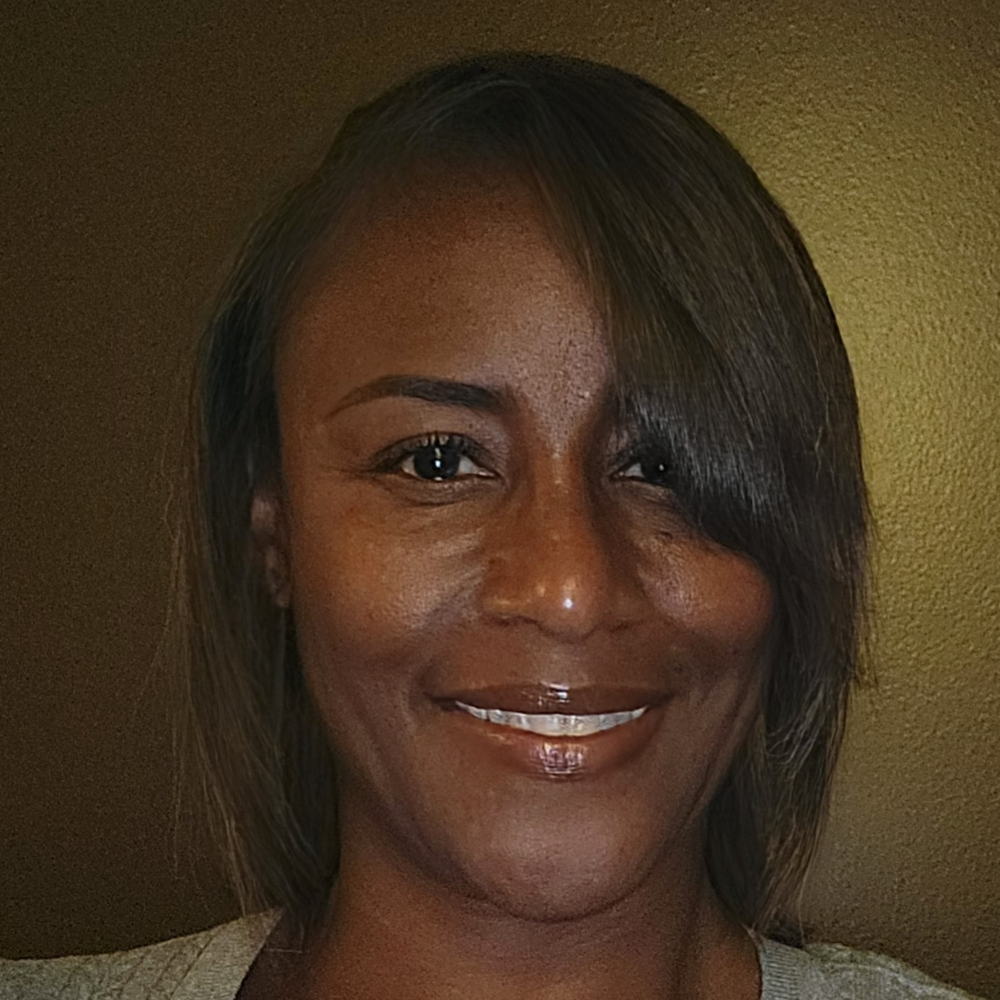 Nini Green, Counselor/Therapist