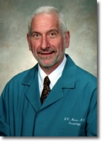 Stephen C Manus MD