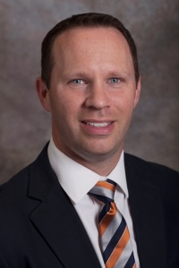 Dr. Brandon D Ayres MD, Ophthalmologist