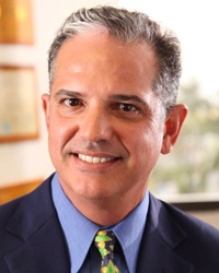 Dr. Victor M. Piña, MD, Gastroenterologist