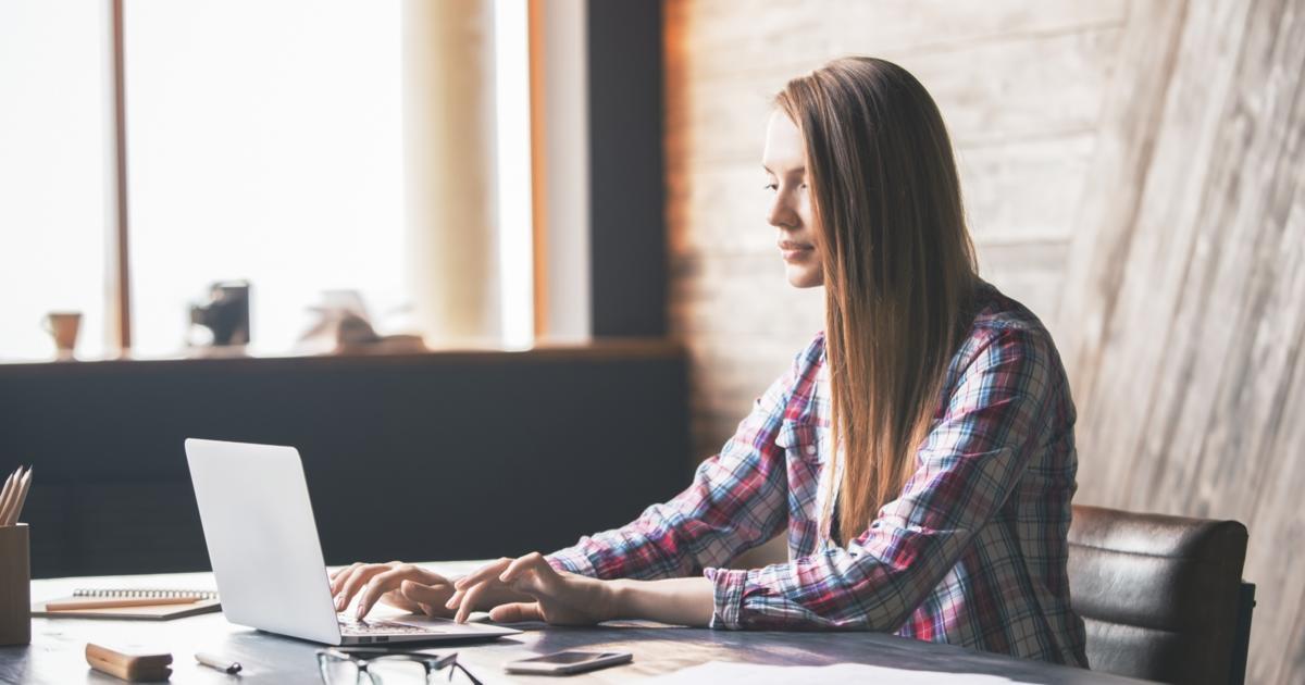 Lose Weight While Sitting At Your Desk