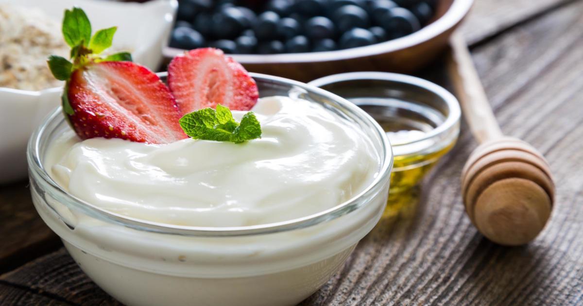 Simply eat yogurt: Probiotics can help maintain the good bacteria ...